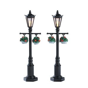 Lemax - OLD ENGLISH LAMP POST, SET OF 2,B/O (4.5V)