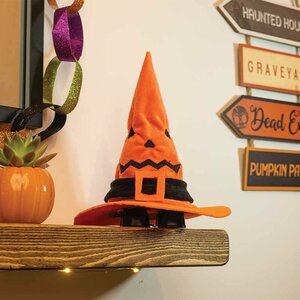 Scary Moving, HallowHat
